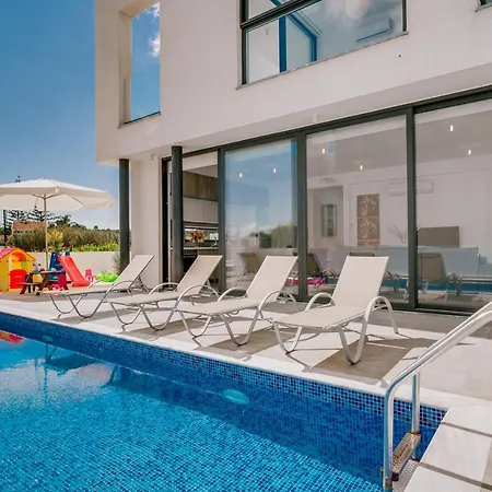 Sunnyvillas: 2br New Villa☆private Pool In Pernera - Nicholas Villa *